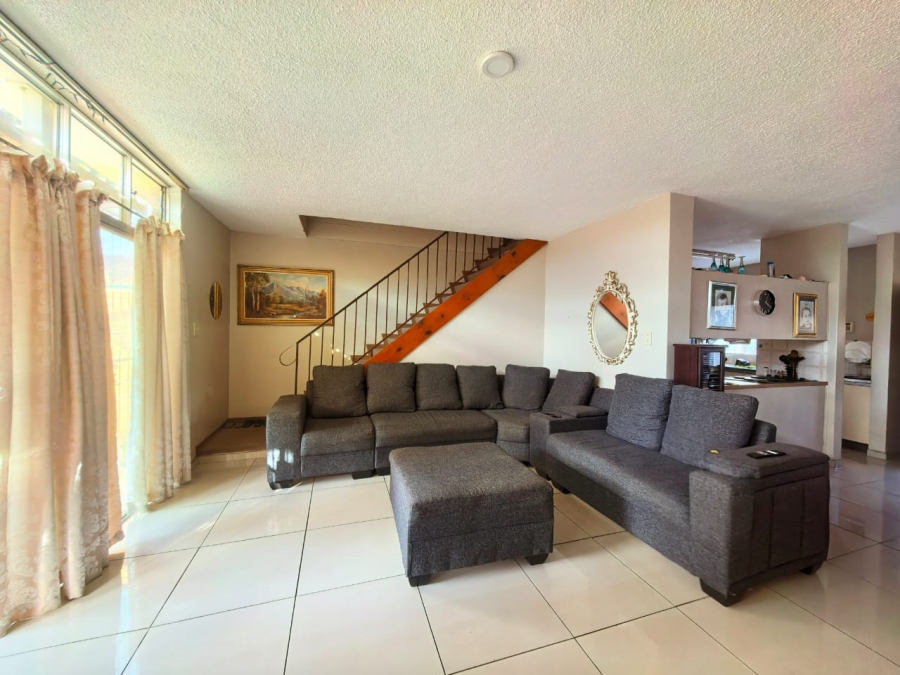2 Bedroom Property for Sale in Vaalpark Free State